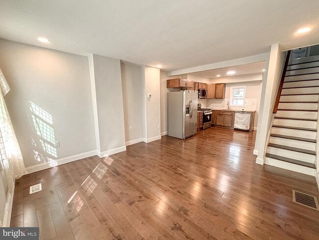 Building Photo - 1143 S Mole St