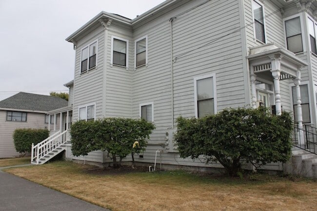 Building Photo - 1303 I St