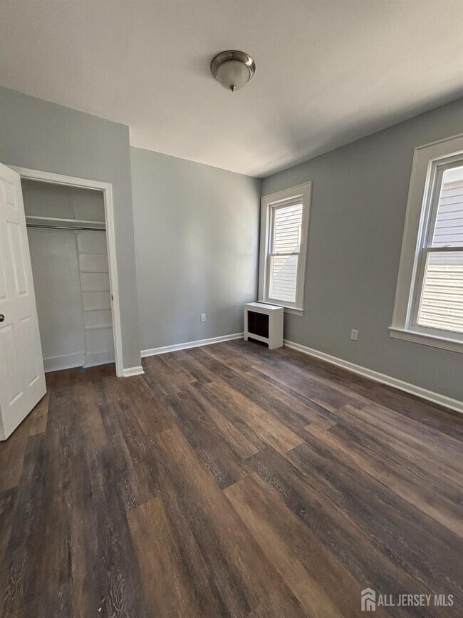 Building Photo - 228 Renner Ave