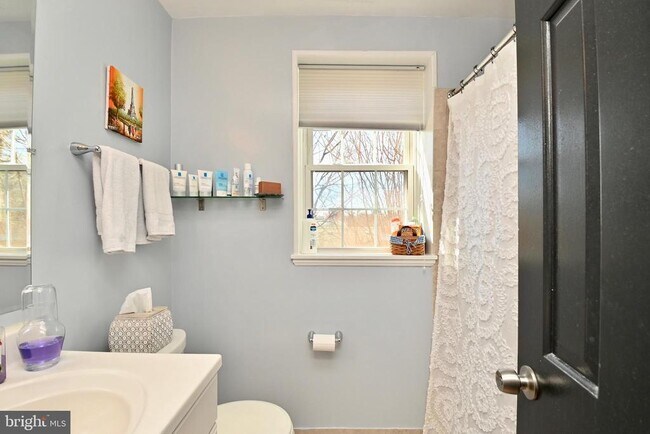 Building Photo - 3080 S Abingdon St