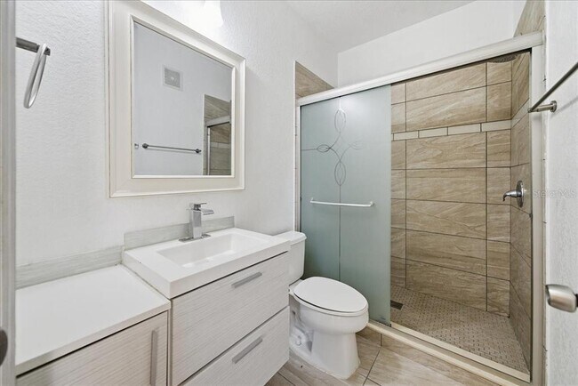 Building Photo - 6141 Metrowest Blvd