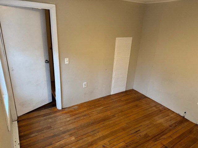 Building Photo - 321 Clinton St