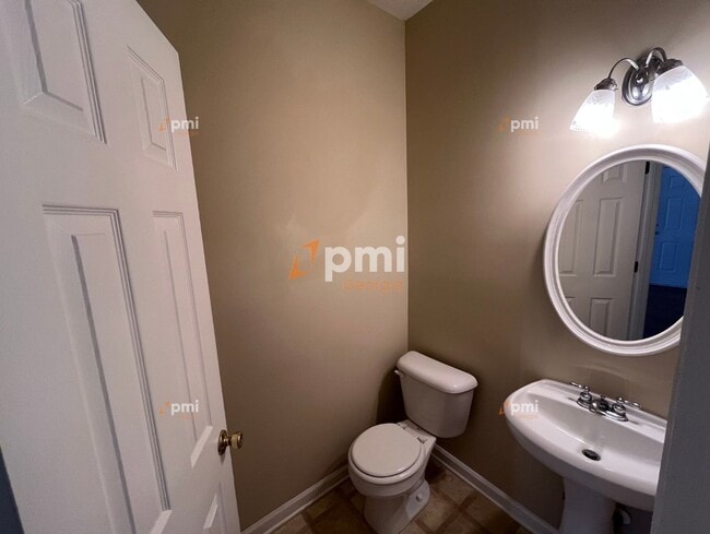 Building Photo - 7151 Flagstone Pl