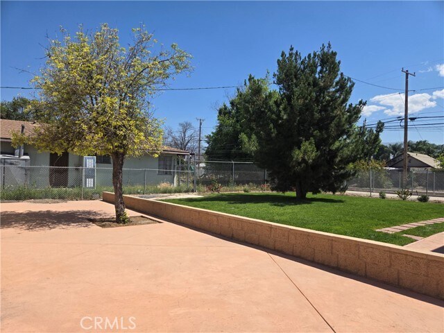 Building Photo - 7003 Conejo Dr