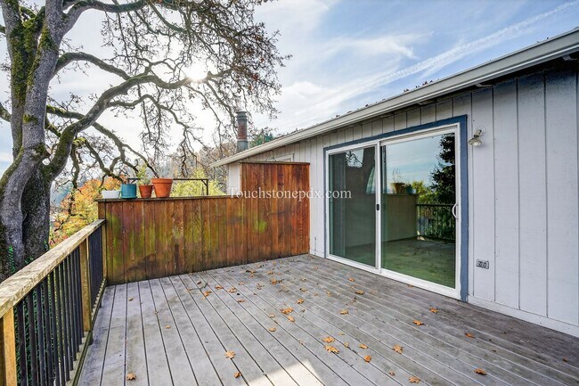 Building Photo - Bright Home with Stunning Mountain Skyline Setting!