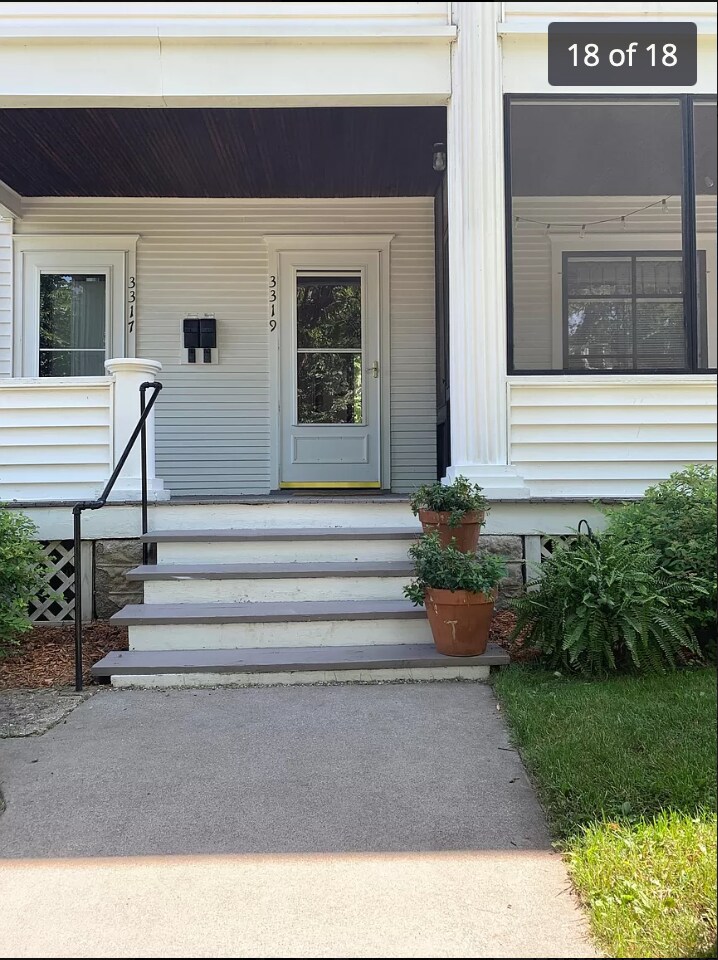 Building Photo - 3319 Colfax Ave S