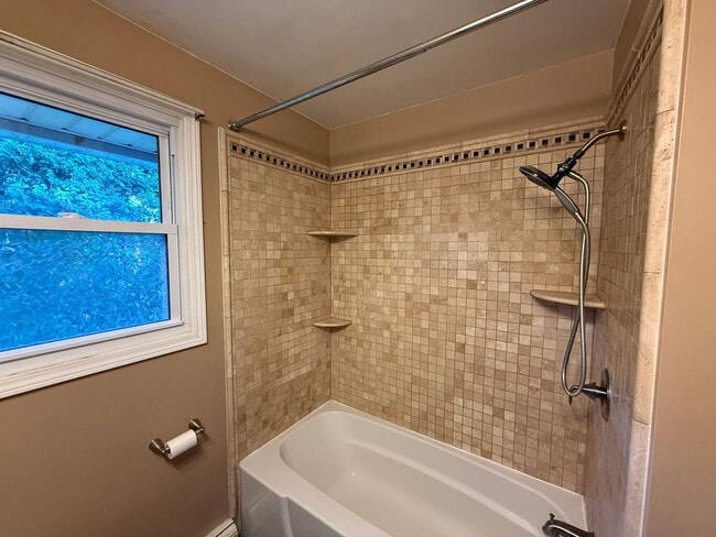 Building Photo - Cockeysville 4BR/2BA Home | Driveway | Finished Lower Level + Flex Room | Updated Bath | Granite ...