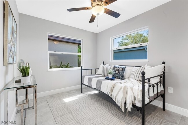 Building Photo - 1003 April Ln