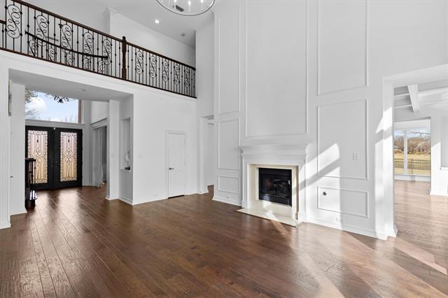 Building Photo - 706 Dover Pl