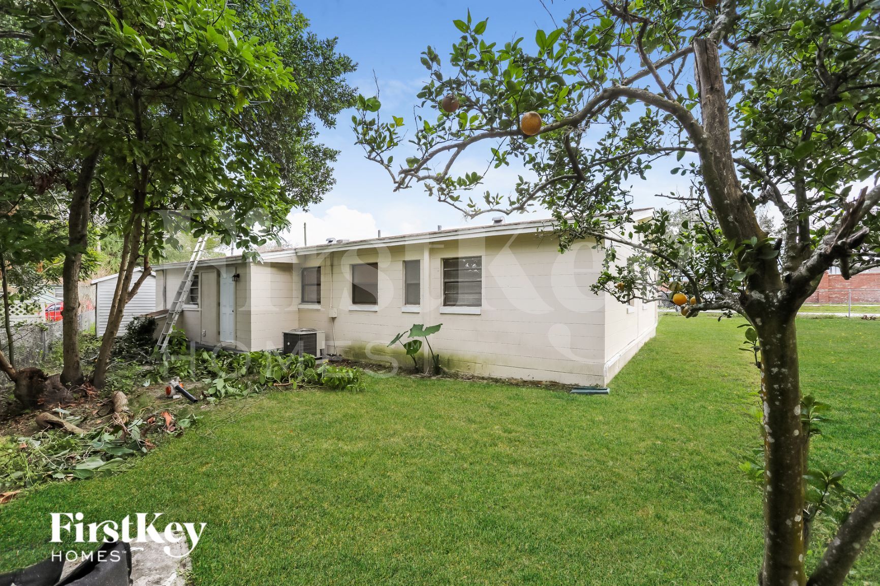 Building Photo - 1228 Helen St