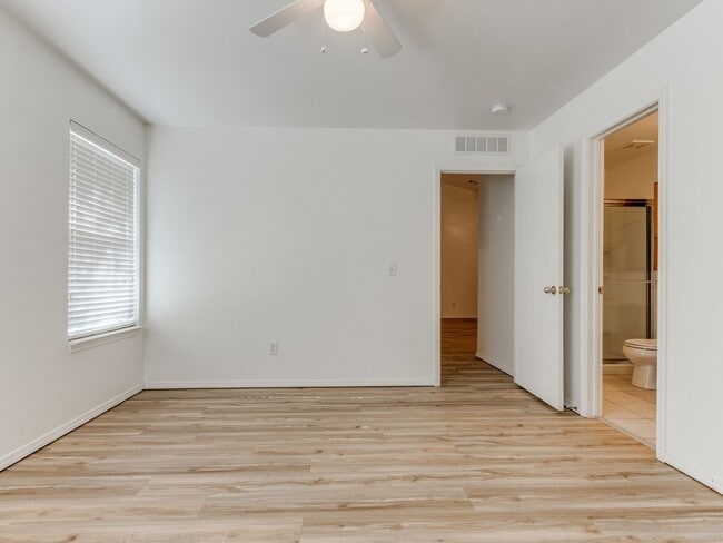 Building Photo - Charming 3 Bed, 2 Bath Home for Rent in Norman!