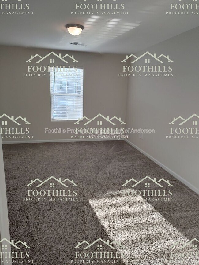 Building Photo - 145 Adger Rd