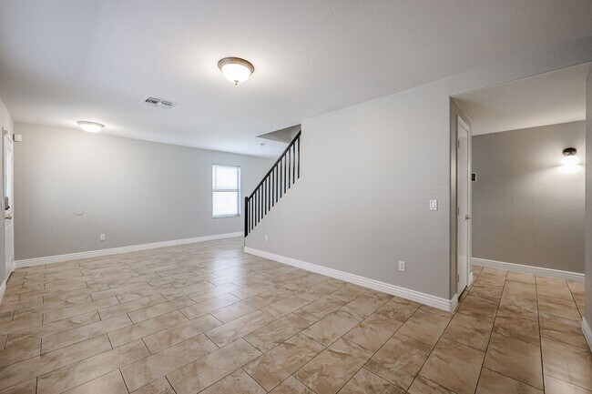 Building Photo - COMING SOON !! Amazing 5 bedrooms and bathrooms in one of the best school districts!