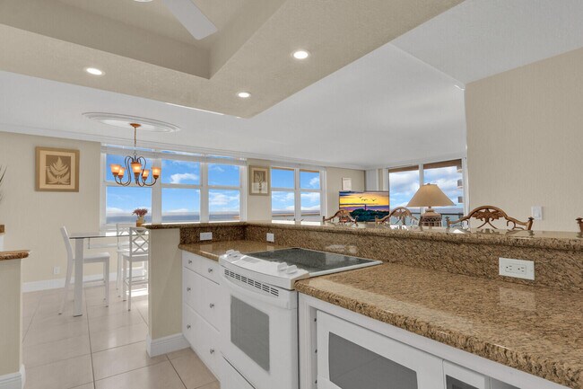 Building Photo - 5440 N Ocean Dr