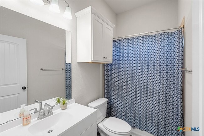 Building Photo - 7822 Kendall Hill Dr