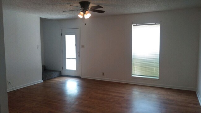 Building Photo - Monthly Paid Rent