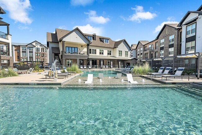 Primary Photo - 4401 E Pflugerville Pkwy