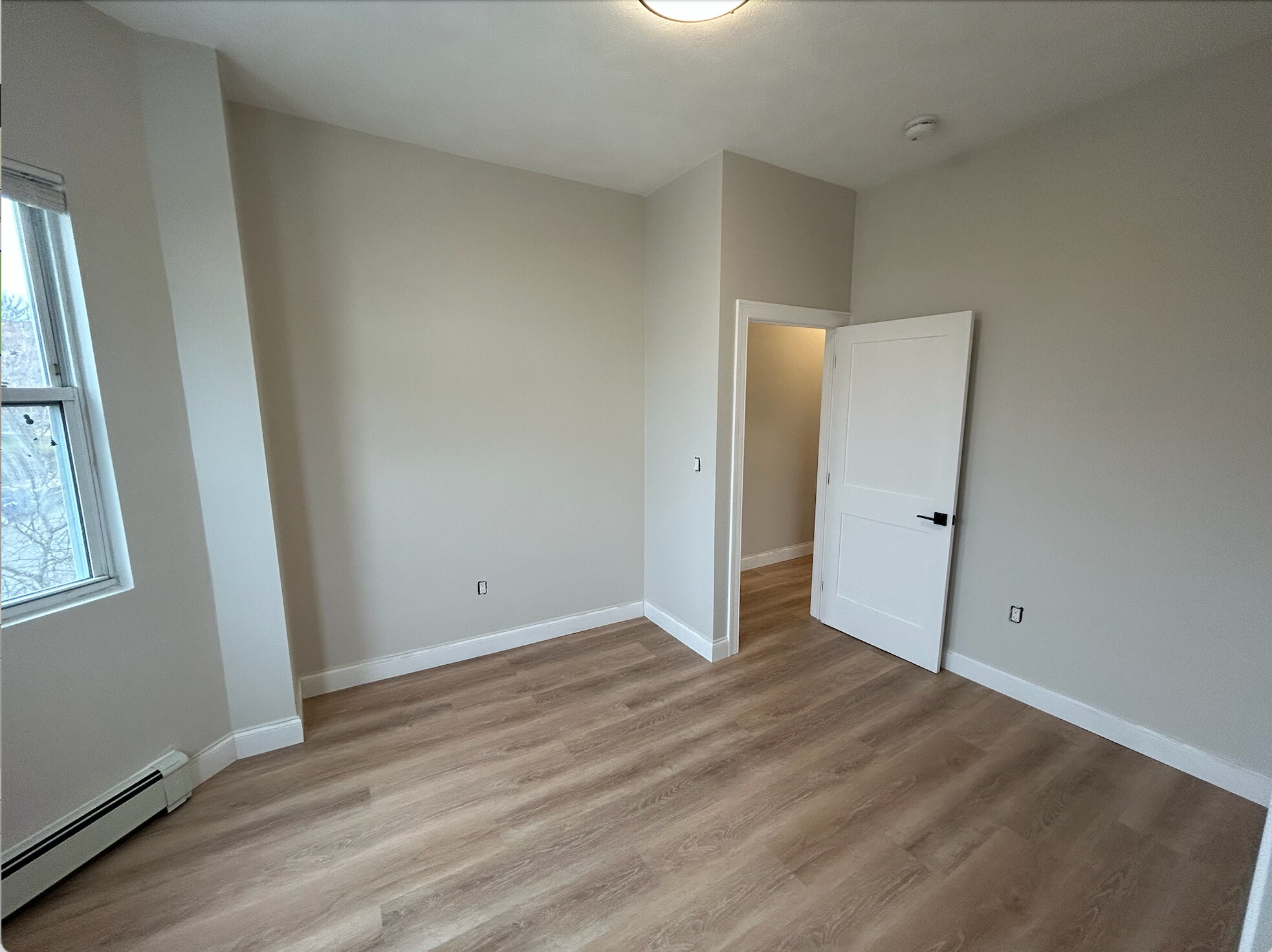 Building Photo - 53 White St