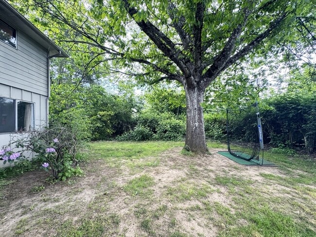 Building Photo - 1470 Anderson Ln