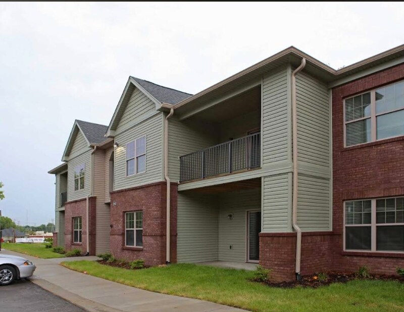 Building Photo - 708 Academy Dr