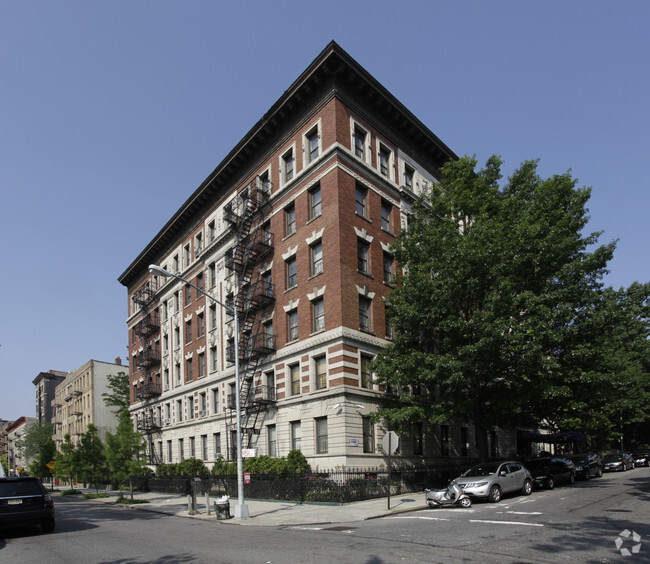 Primary Photo - 400 West 150th Street