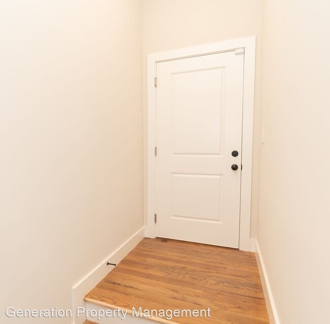 Building Photo - 4 br, 5 bath House - 1039 Montague Place