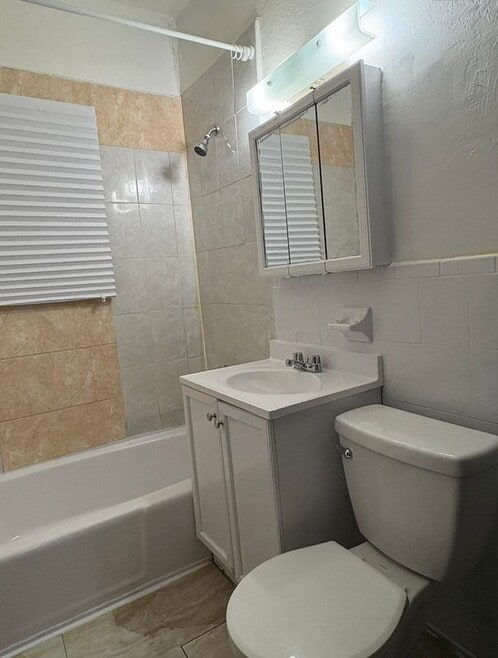 Building Photo - 6314 24th Ave