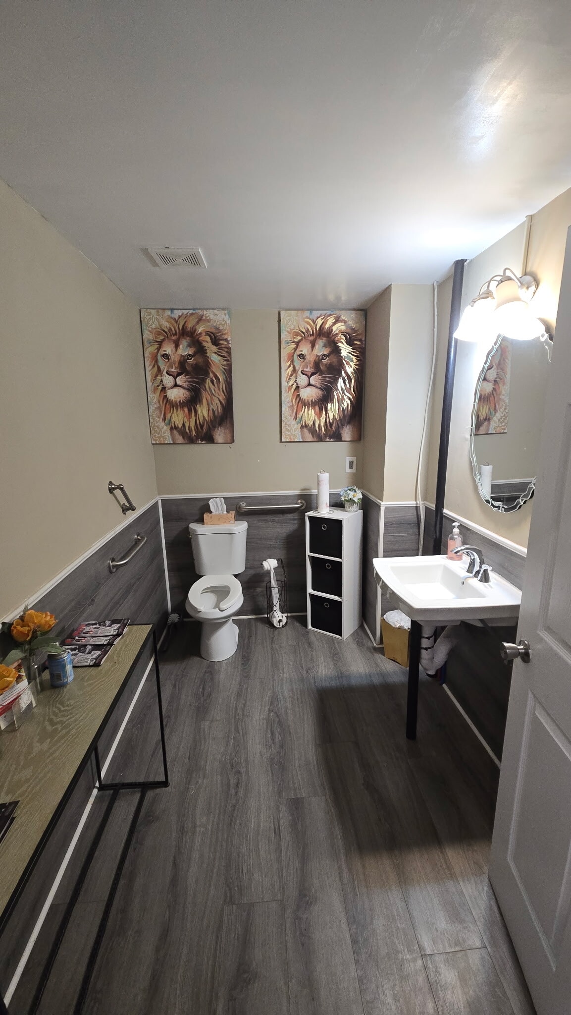 Building Photo - 1703 Monongahela Ave