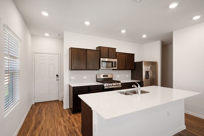 Building Photo - 15200 Spruce Frost Cv