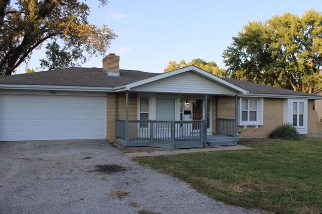 Building Photo - 4926 Haskell Ave