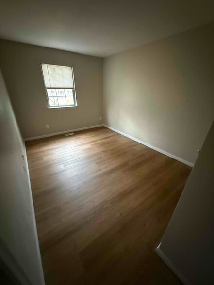 Building Photo - 4807 Anglesey Ct