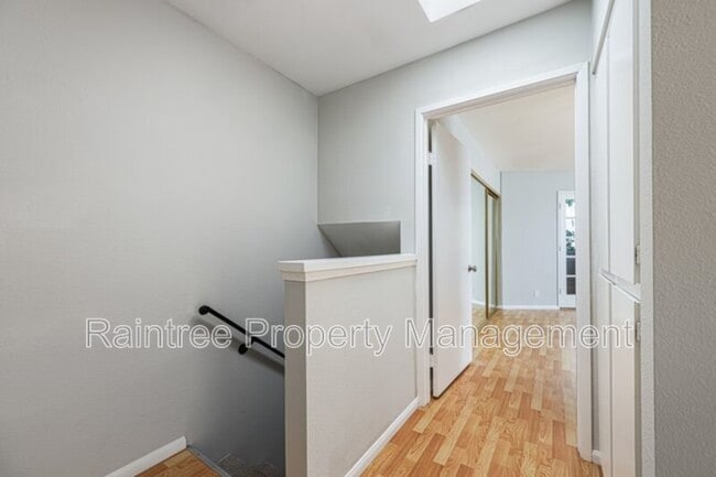 Building Photo - 3256 Via Marin