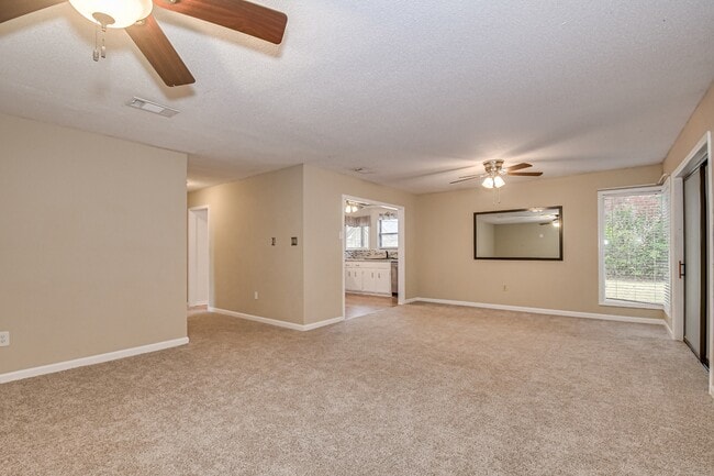 Building Photo - 4410 Goshen Lake Dr S