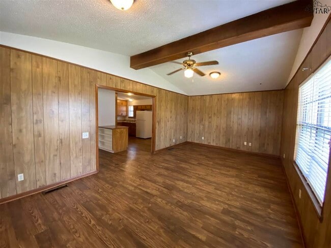 Building Photo - 4133 Moffett Ave