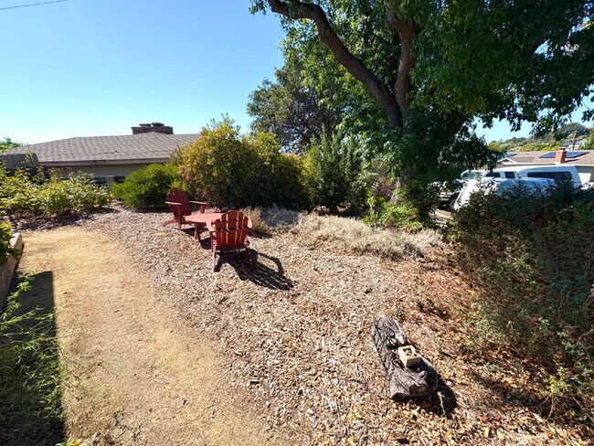 Building Photo - Peaceful Charmer Single-Story Retreat in Vallejo