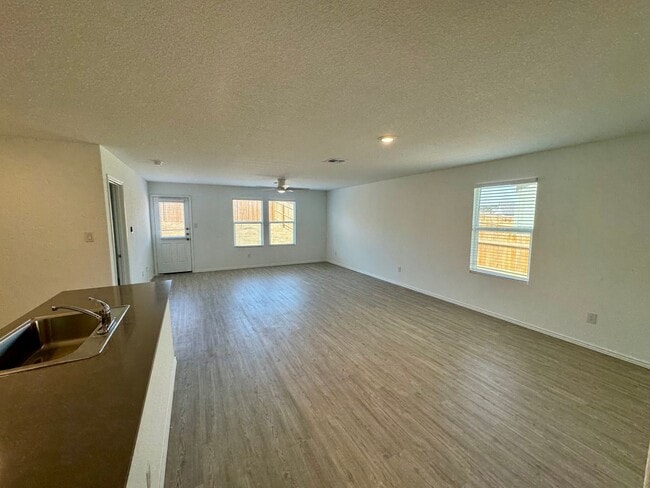 Building Photo - Beautiful 3/2 Rental Home in Bulverde