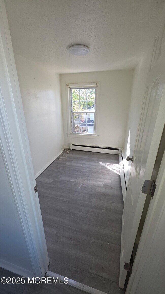 Building Photo - 513 Prospect Ave