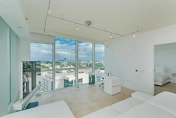 Building Photo - 450 Alton Rd