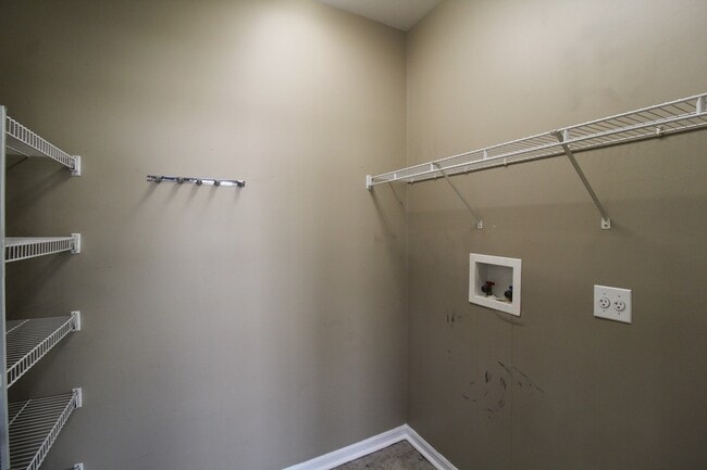 Building Photo - 78 Thomas Ct
