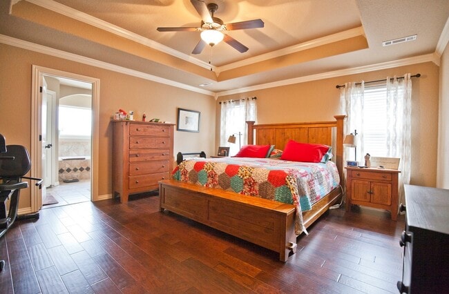 Building Photo - ***1804 SW Sequoia***