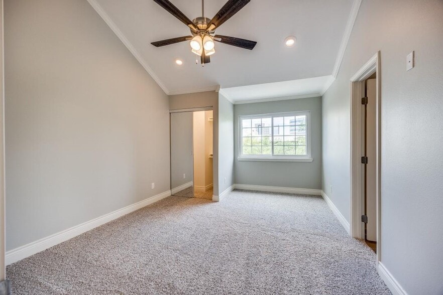 Building Photo - 5325 Bent Tree Forest Dr