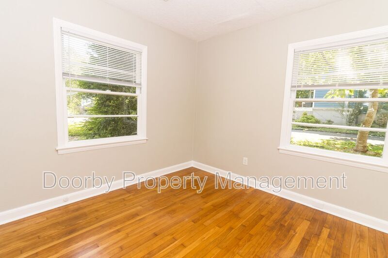 Building Photo - 26 Paulmar Dr