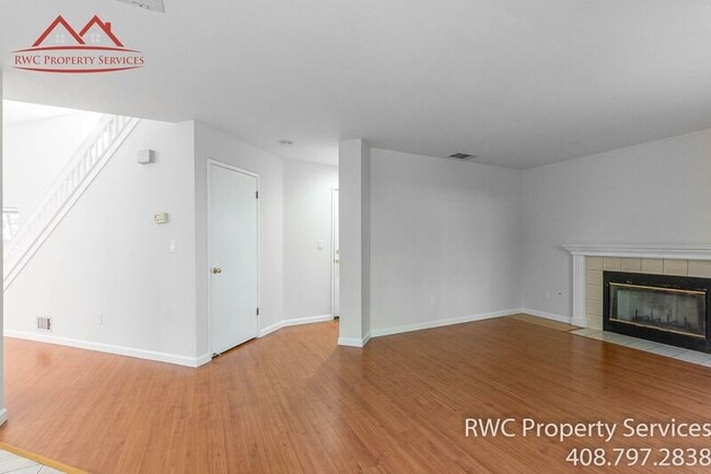 Building Photo - 1459 Chavez Way