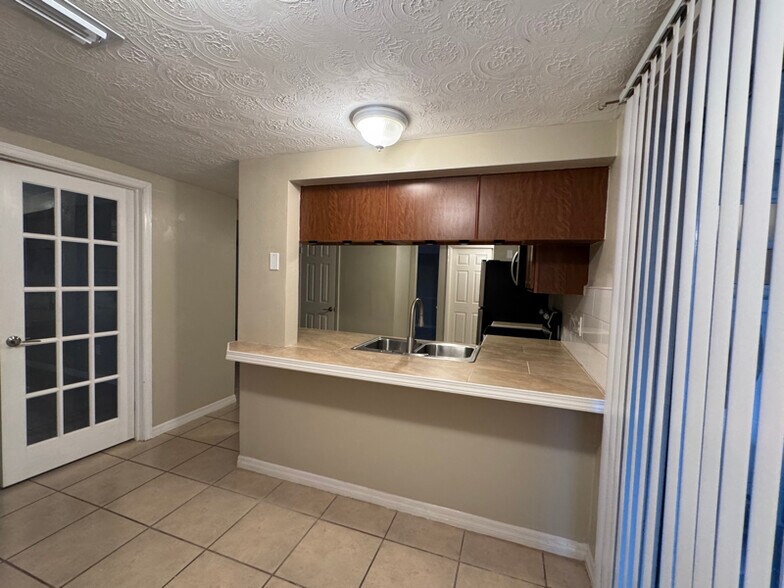 Building Photo - 3509 Nixon Rd