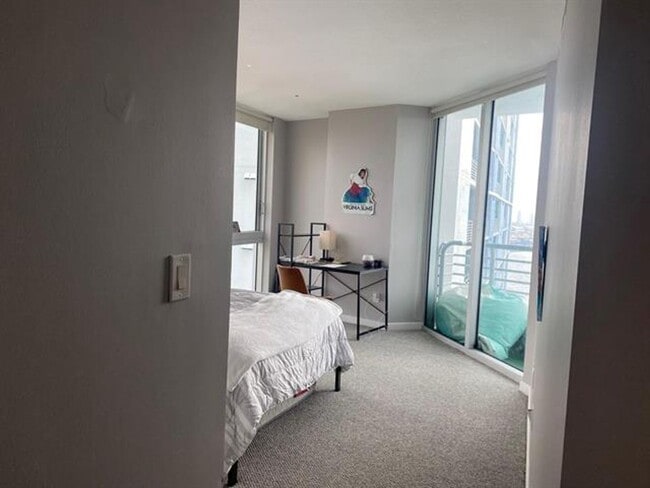 Building Photo - 325 S Biscayne Blvd