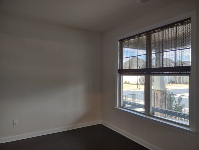 Building Photo - Beautiful home located in the Millbridge C...