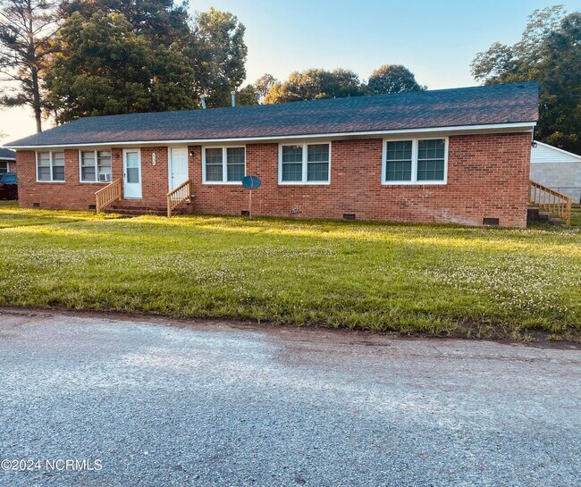 Primary Photo - 4134 Corbett Cir