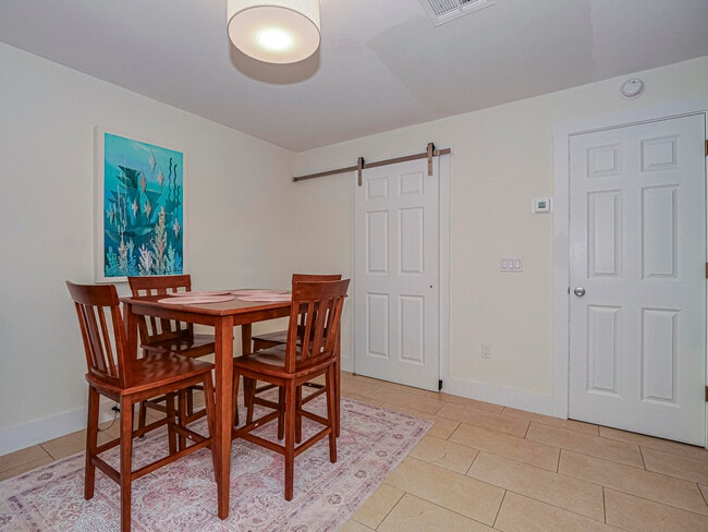 Building Photo - 1001 Royal Palm Blvd
