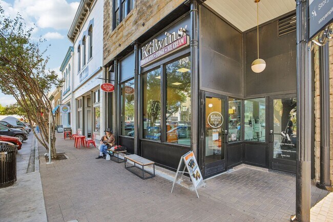 Building Photo - Luxury Riverfront Condo Near Georgetown Square | 2 Bed / 2 Bath with Balcony