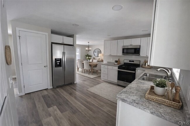 Building Photo - 4989 Driftwood Dr